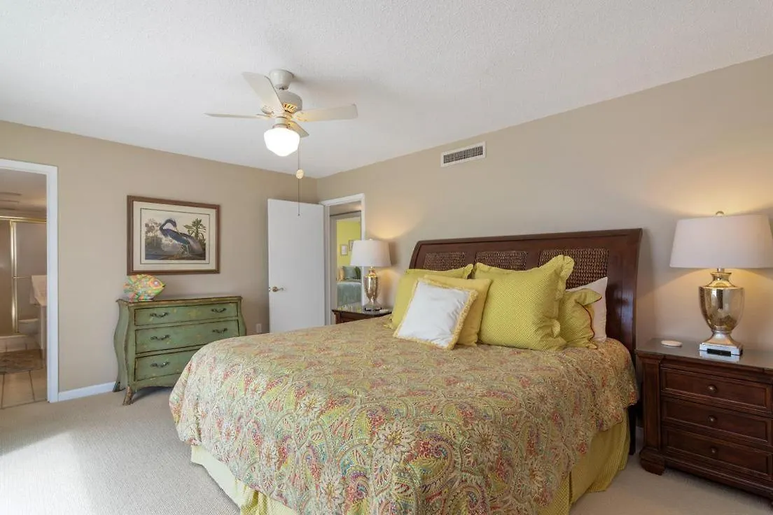 2096 Beach Front 3 Bdrm Beachfront Condo Free Beach Setup Destin 0*,